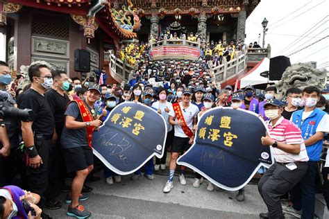 順澤宮帽子由來|【彰化景點】埔鹽順澤宮 伊登冠軍帽子免費領取！如何登記發放。